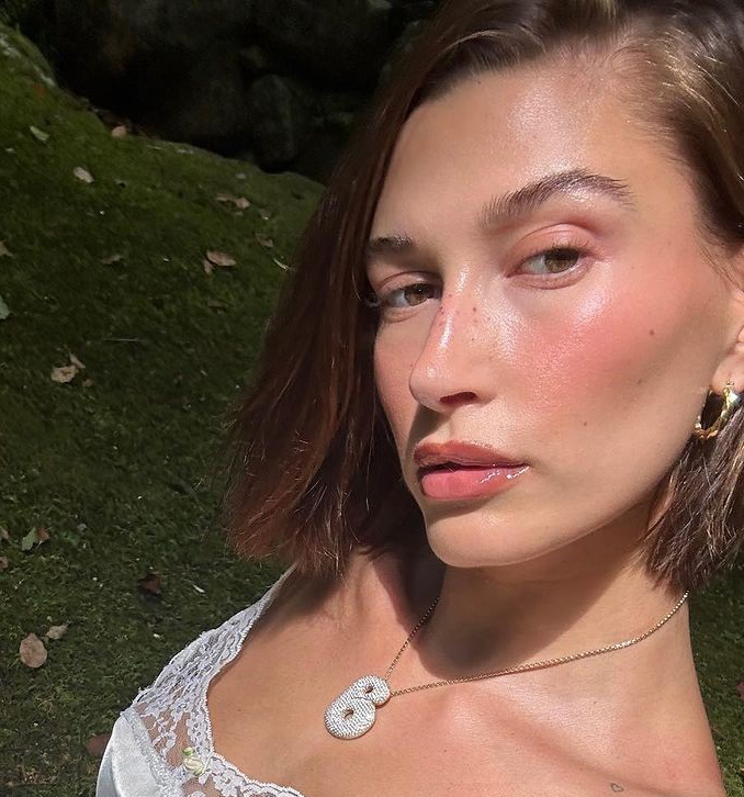 Hailey Bieber