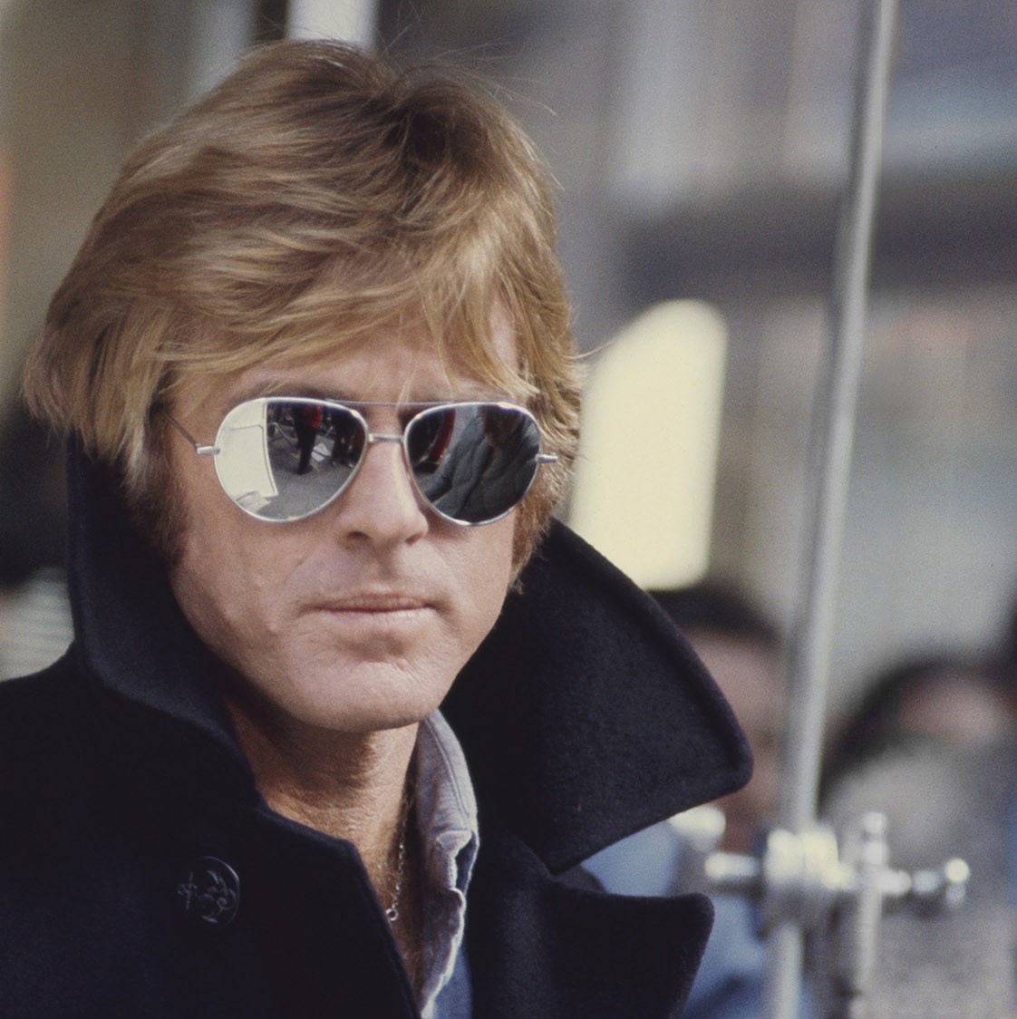 O Robert Redford με τα πασίγνωστα γυαλιά Ray-Ban aviator sunglasses στην ταινία "Οι τρεις μέρες του Κόνδορα" 'Three Days of the Condor', 1975.