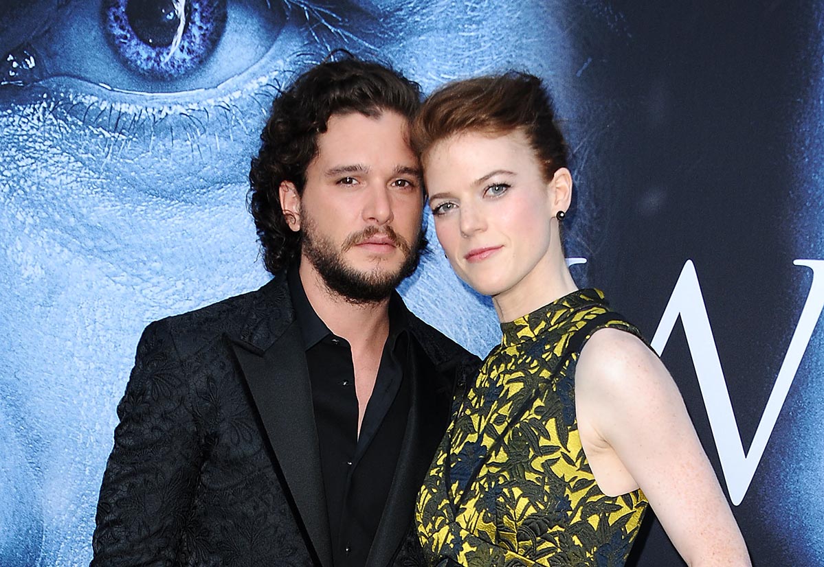 Ο Kit Harington και η σύζυγός του ηθοποιός Rose Leslie παρευρέθηκαν στην πρεμιέρα της Έβδομης σεζόν της σειράς "Game Of Thrones" στο Walt Disney Concert Hall στις 12 Ιουλίου 2017 στο Los Angeles.