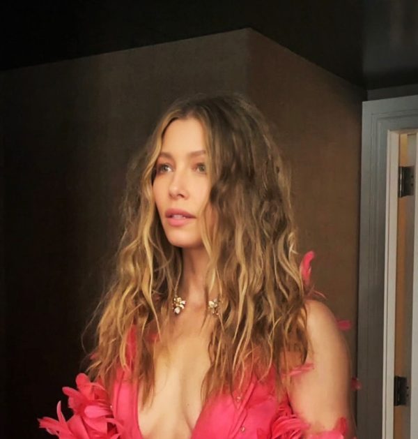 Makeover: το νέο καρέ της Jessica Biel