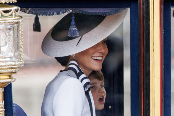 Η Kate Middleton και ο πρίγκιπας Louis στο Trooping the Colour
