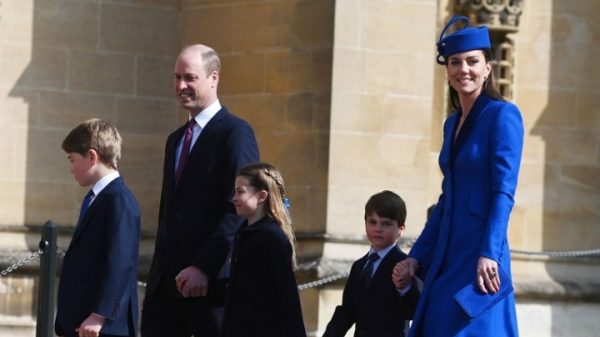 Ο πρίγκιπας William και η Kate Middleton με τα παιδιά τους